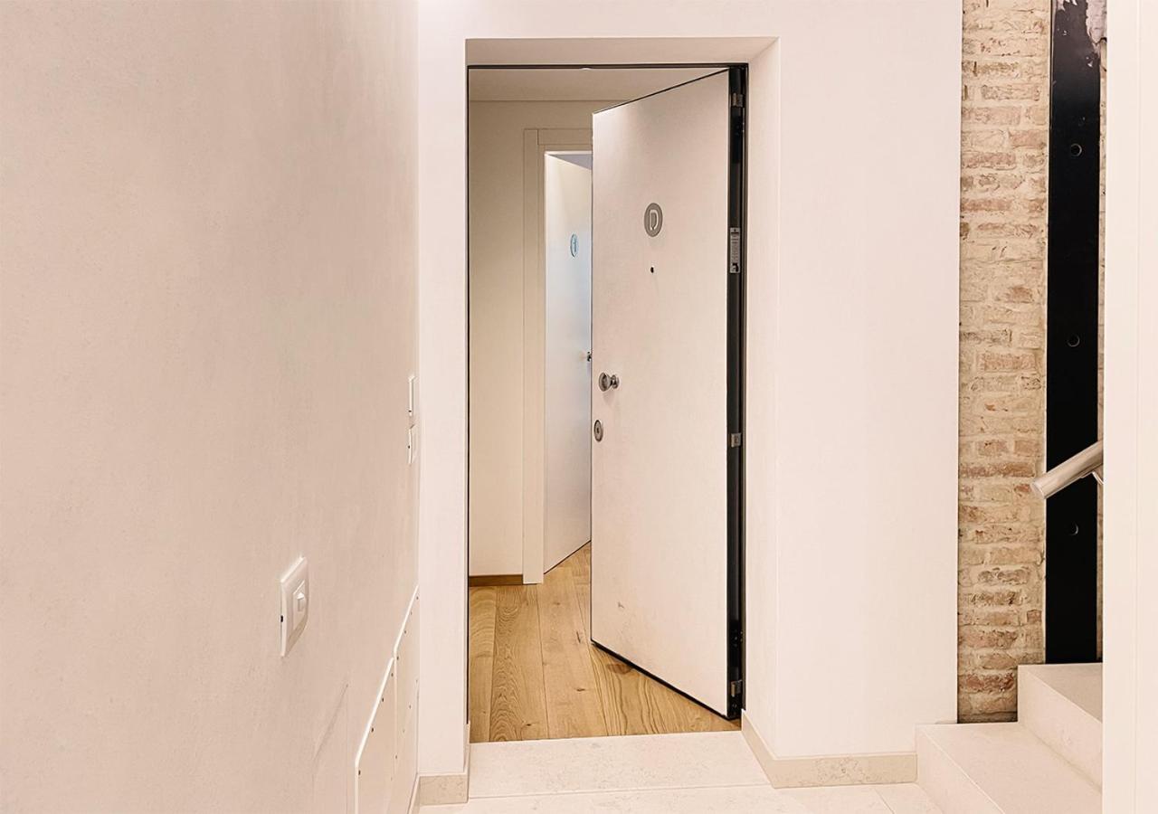 Al Pio Luxury Nest Apartment Treviso Phòng bức ảnh